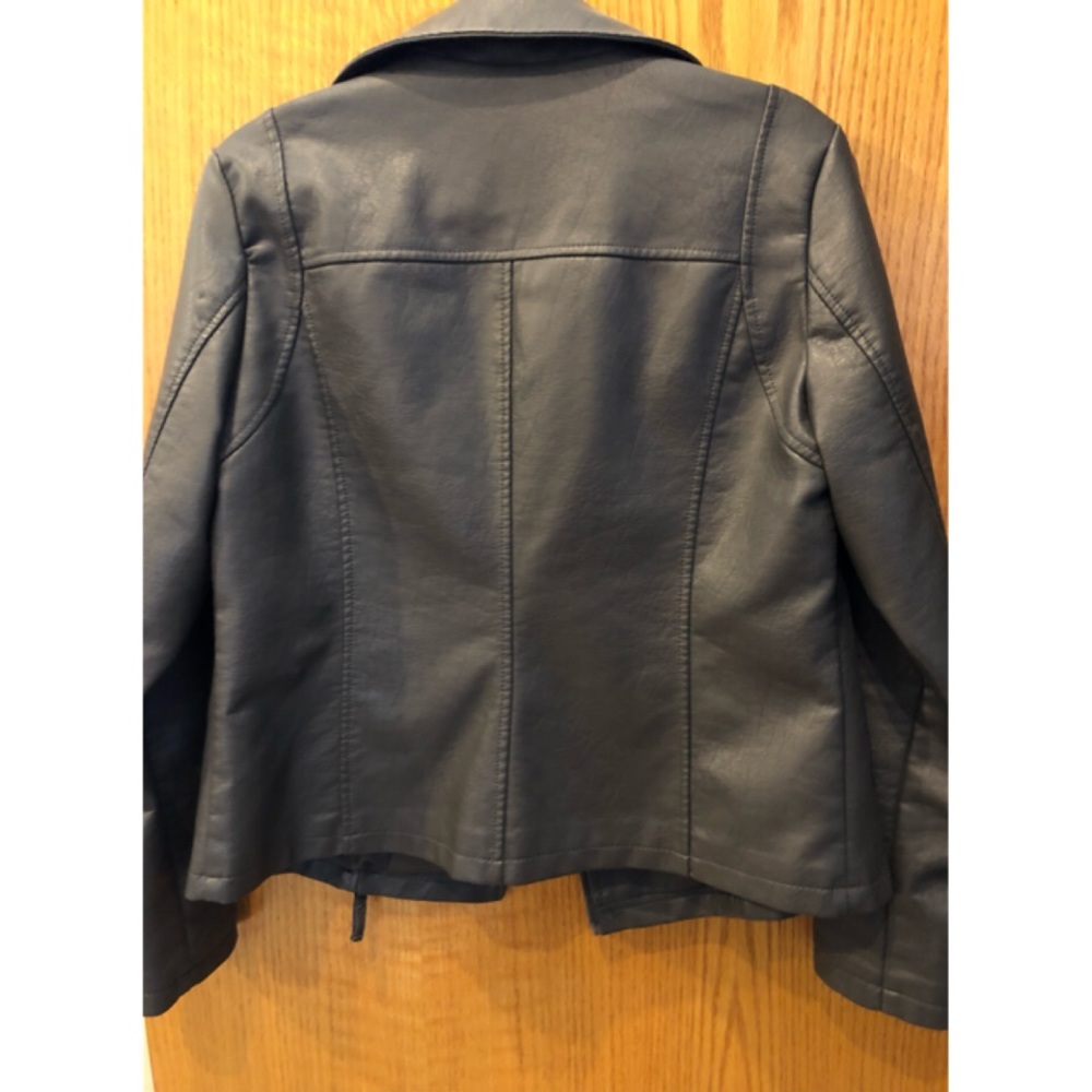 Max Studio Jacket - Picture 3 of 6